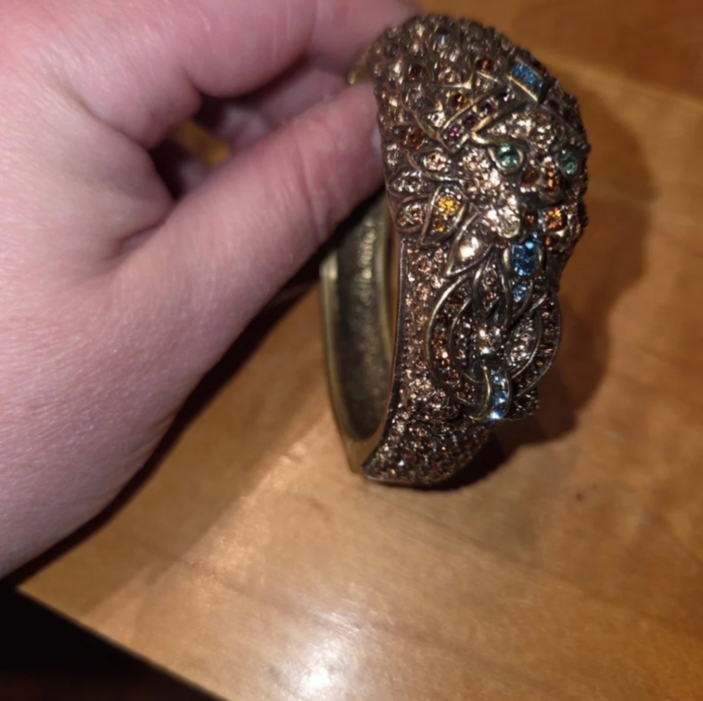 Heidi Daus Lion Cuff Crystal Bracelet Beautiful - Picture 6 of 10
